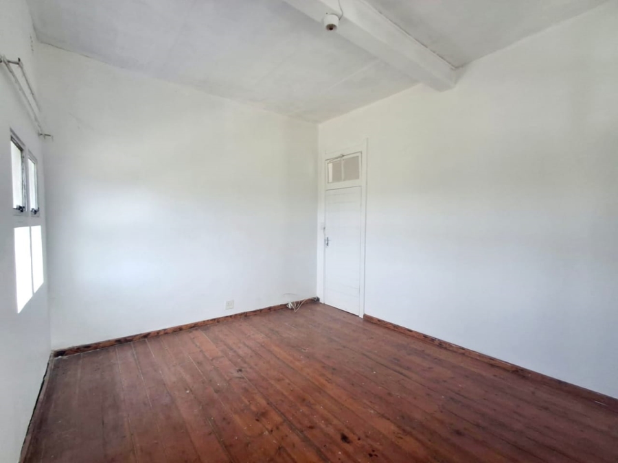 1 Bedroom Property for Sale in Quigney Eastern Cape